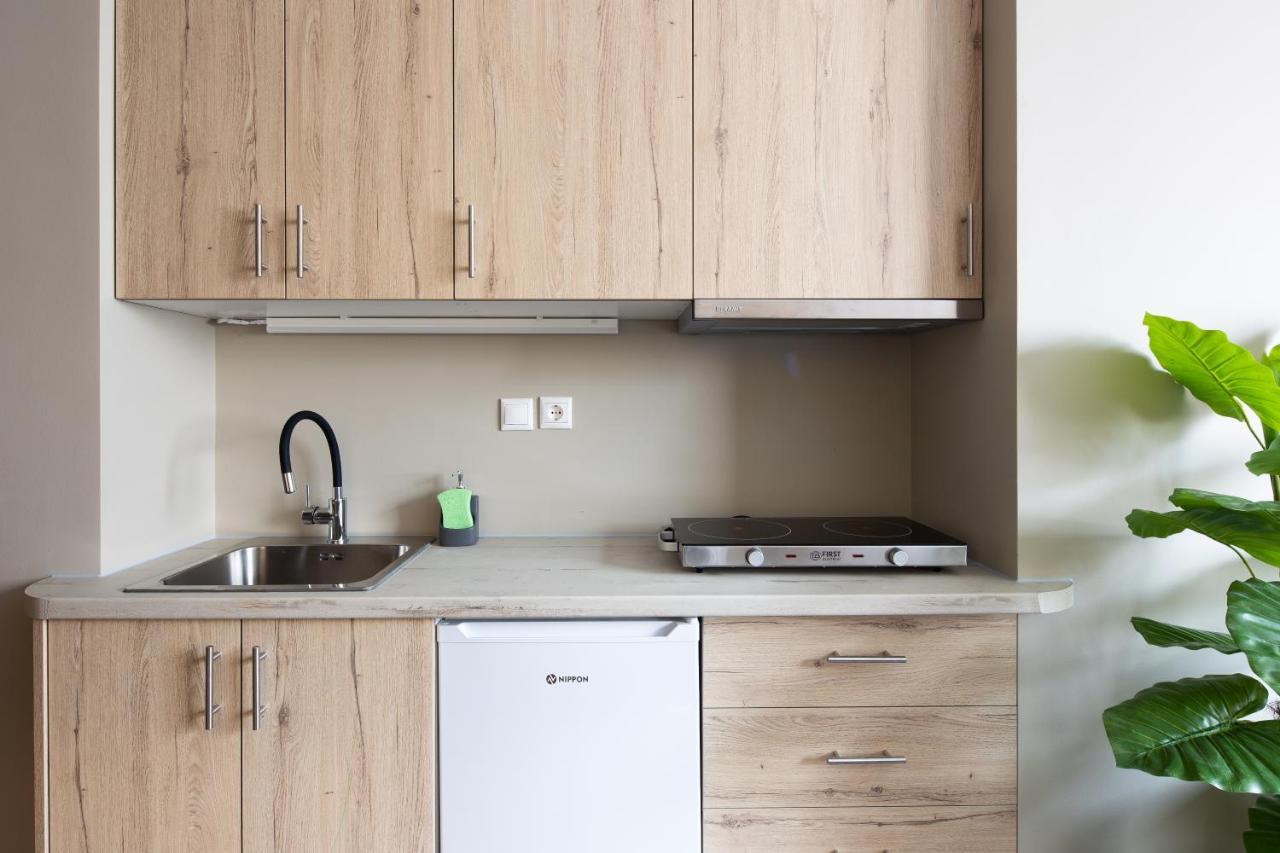 Designed - Walking Distance From Acropolis *