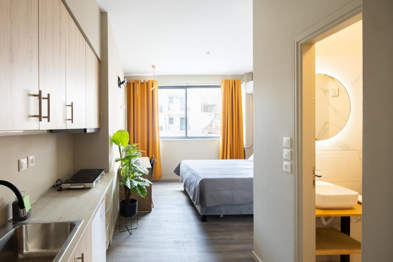 Designed - Walking Distance From Acropolis Apartment *